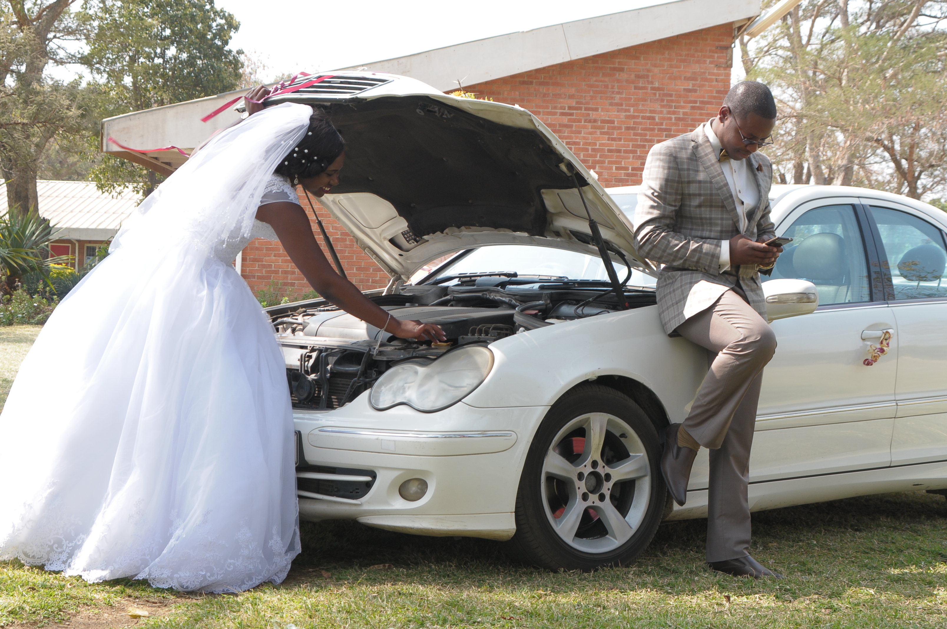 Takudzwa Jacobs marries his beloved Alphinah MAkotose - Wedding Expos Africa